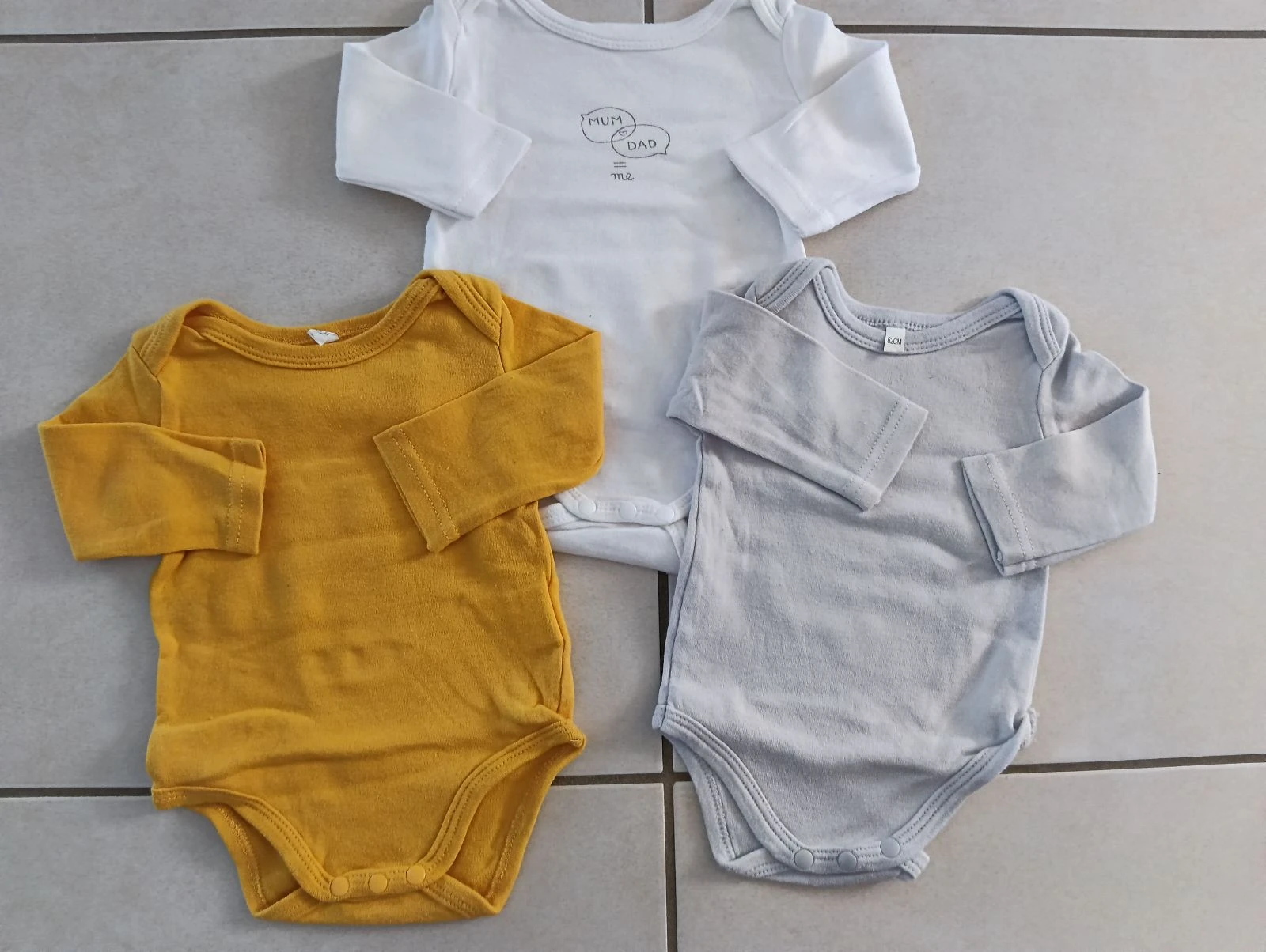 Lot de 3 bodys Auchan 3 MOIS